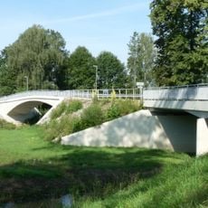 Silniční most přes Mlýnskou stoku v Plavu