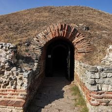 Фракийская гробница и святилище