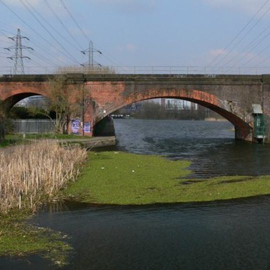Twelve Arches Bridge