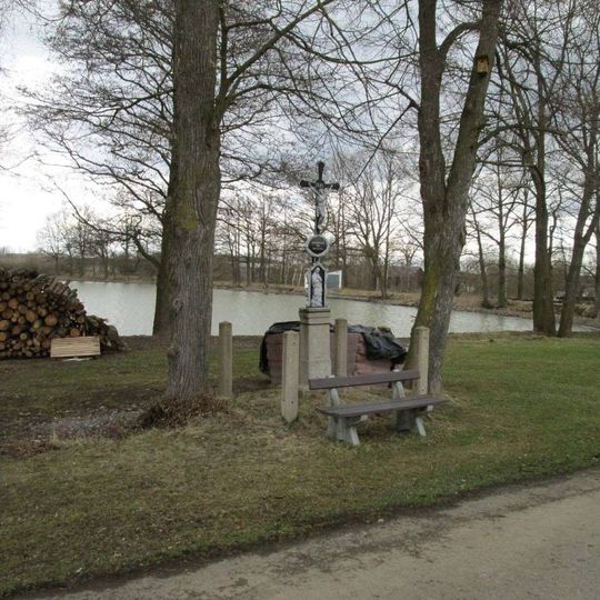 Kříž jižně od Štipoklas