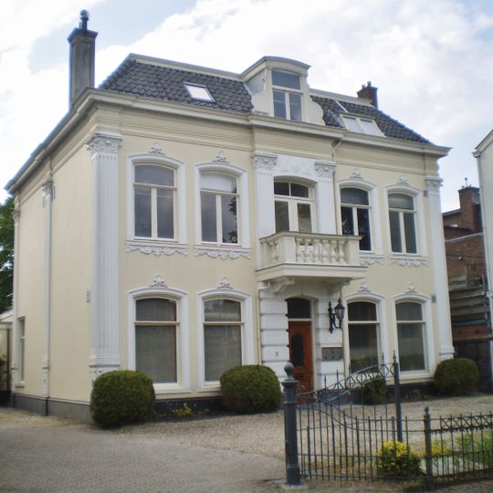Spoorstraat 2