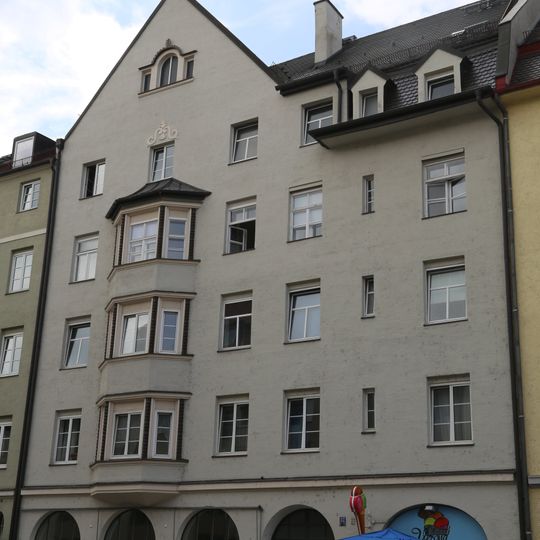 Mietshaus