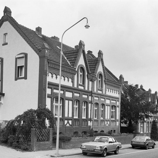 Laurastraat 80, Kerkrade