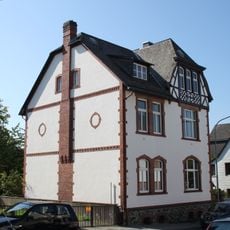 Frankfurter Straße 8