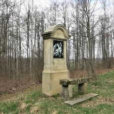 Kaplička III. zastavení křížové cesty u Lobendavy