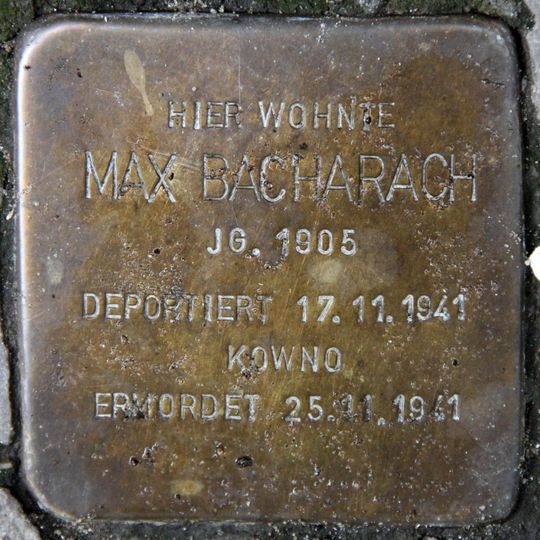 Stolperstein à la mémoire de Max Bacharach