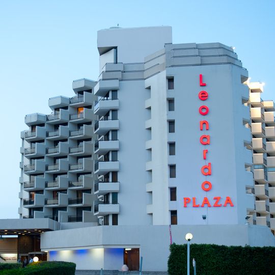 Leonardo Plaza Hotel