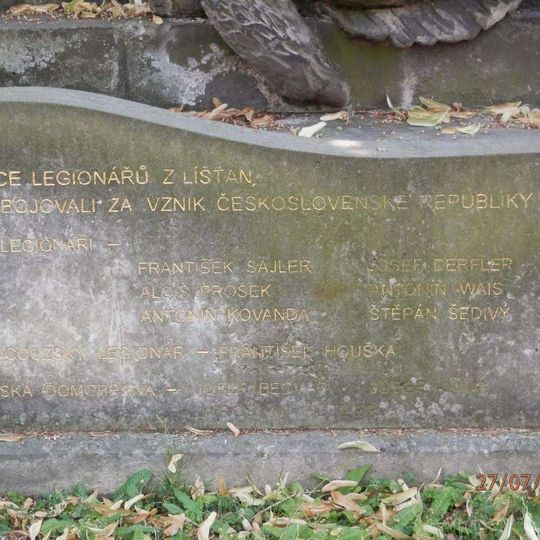 Pomník padlým v Líšťanech u Cítolib