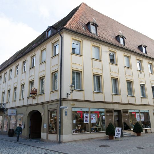 Johann-Sebastian-Bach-Platz 20; Kronenstraße 1a