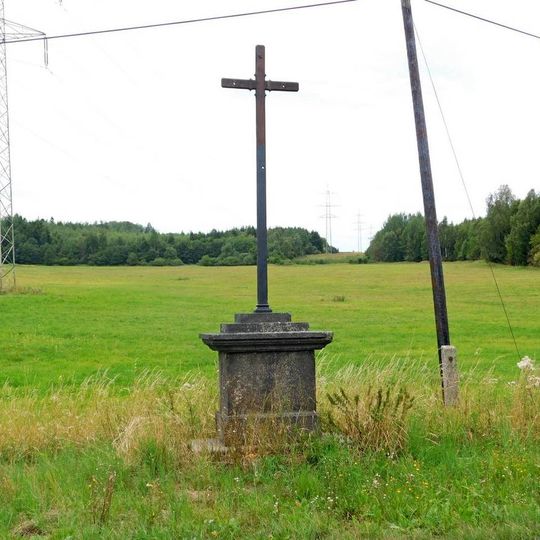 Kříž při silnici severně od Údrče