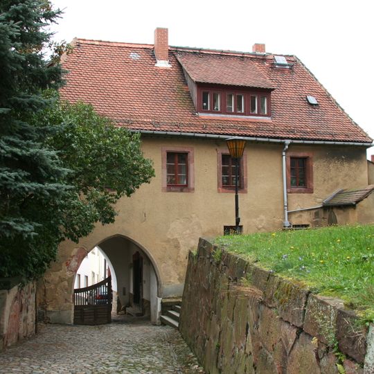 Einzeldenkmal der Sachgesamtheit Ev. Stadtkirche Penig mit Altem und Neuem Friedhof : Friedhofstorhaus
