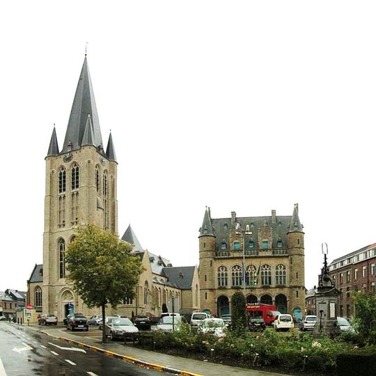 Gemeentehuis van Onze-Lieve-Vrouwe-Waver