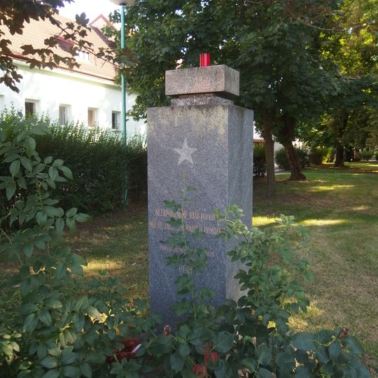 Pomník padlým rudoarmějcům ve Veselí nad Moravou