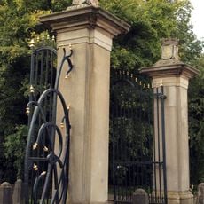 Nijenrode: toegangshek