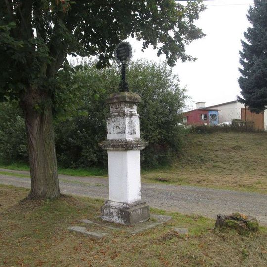 Kříž v jižní části Černotína