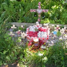 Wellington HZ 251 Crash Memorial, Low Bradley