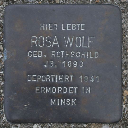 Stolperstein en memoria de Rosa Wolf