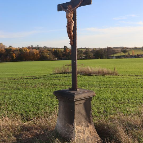 Kříž u silnice 152 východně od Jaroměřic nad Rokytnou