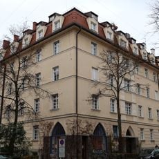 Neureutherstraße 31-33-35-37