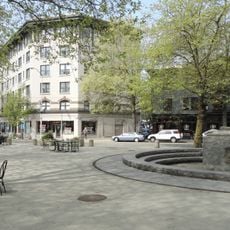 Tilikum Place
