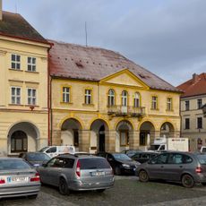 Nová radnice, Harrachovský dům