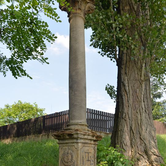 Column with statue of John of Nepomuk in Liběšice