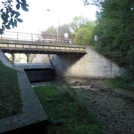 Bridge of Lednická street over the Rokytka