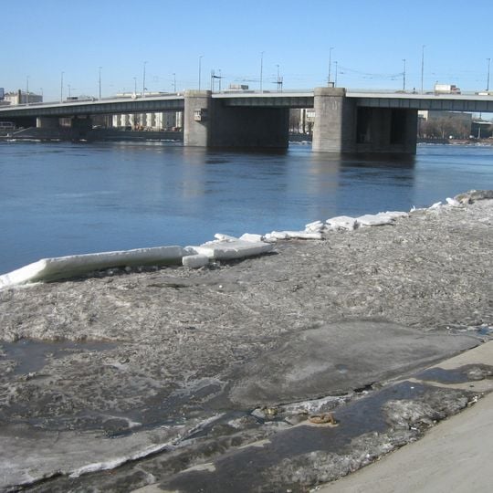 Volodarsky Bridge