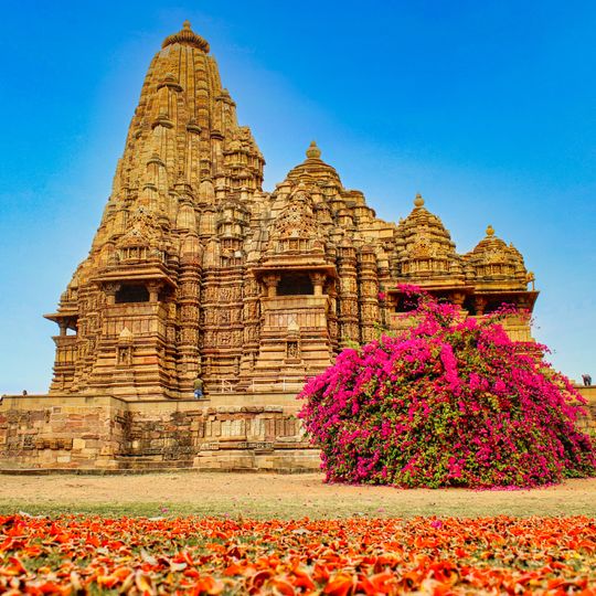 Tempio Kaṇḍāriyā Mahādeva