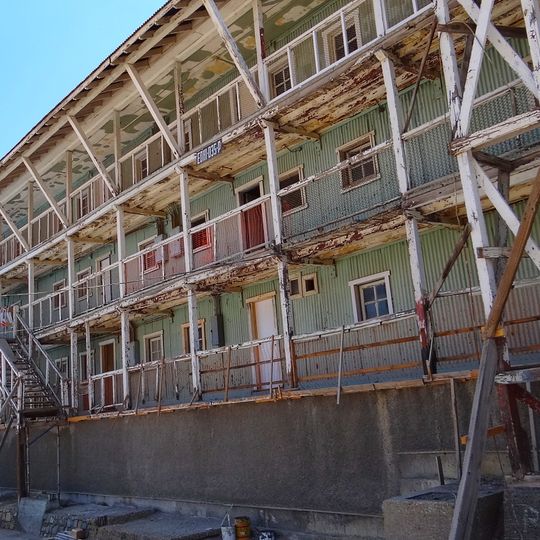 EDNI-035-P Workers families residential building