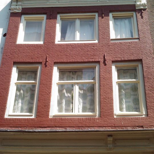 Huis met latere gevel