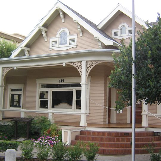 Lewis Ainsworth House