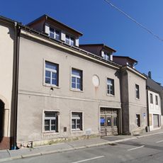 Wohn- und Geschäftshaus