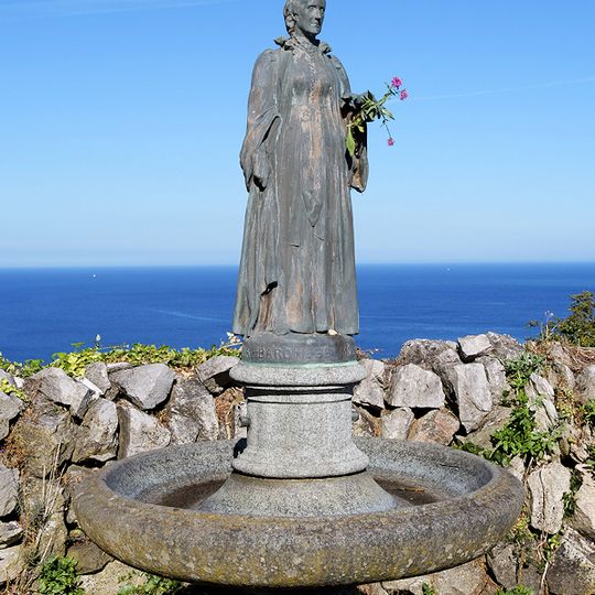 Birdbath Commemorating Baroness Mount Temple