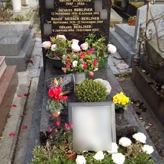 Grave of Berliner