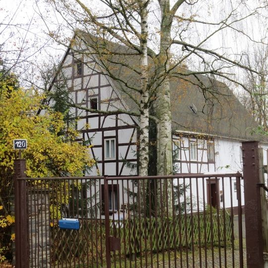 Wohnstallhaus eines ehemaligen Dreiseithofes Annaberger Straße 120
