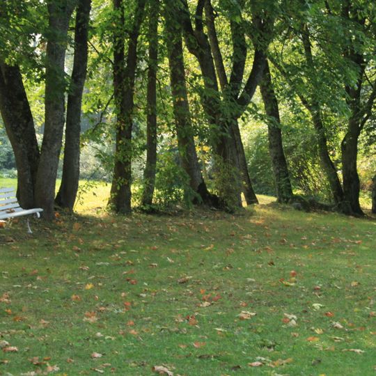 Manor park in Jędrychowo