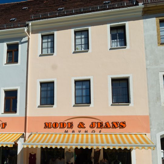 Wohnhaus in geschlossener Bebauung Markt 16