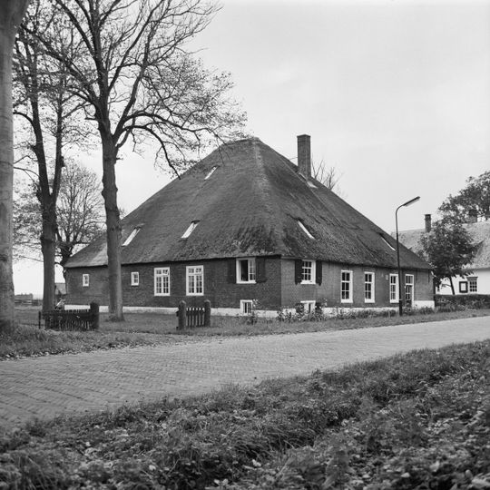 Sluislaan 15, Bergen