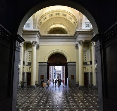 Interior 0