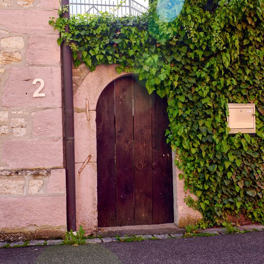 Hoftor Am Kirchplatz 2 in Bütthard