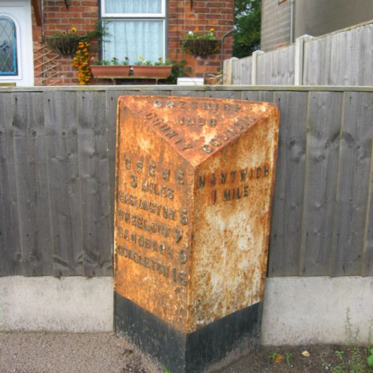 Milepost, Crewe Road; nr Cheney Brook Bridge