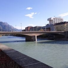 Straßenbrücke, Universitätsbrücke