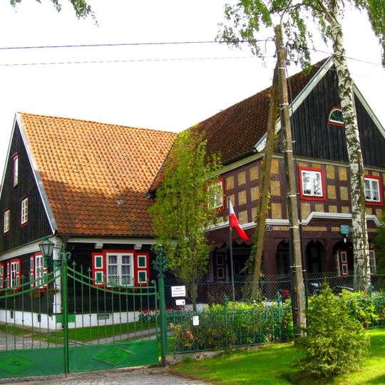 Dom podcieniowy nr 6