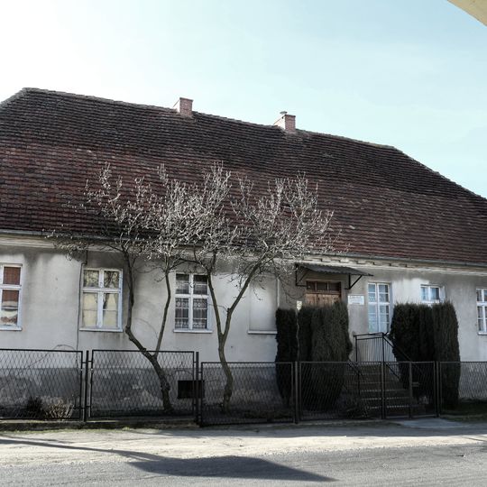 Plebania w Konradowie