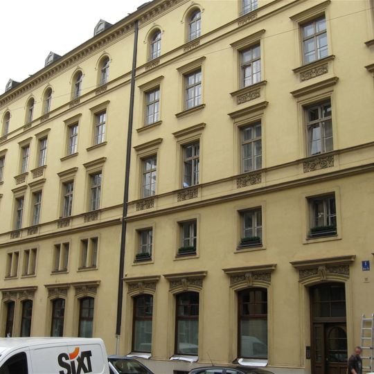 Miets- und Geschäftshaus