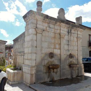 Fontana monumentale di Rocca San Felice