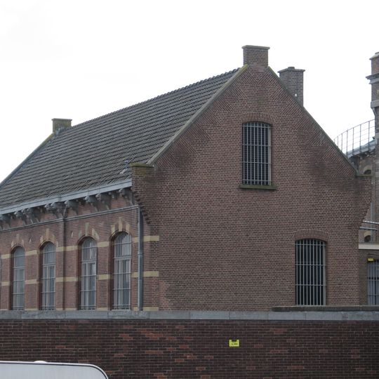 Koepelgevangenis: Administratiegebouw