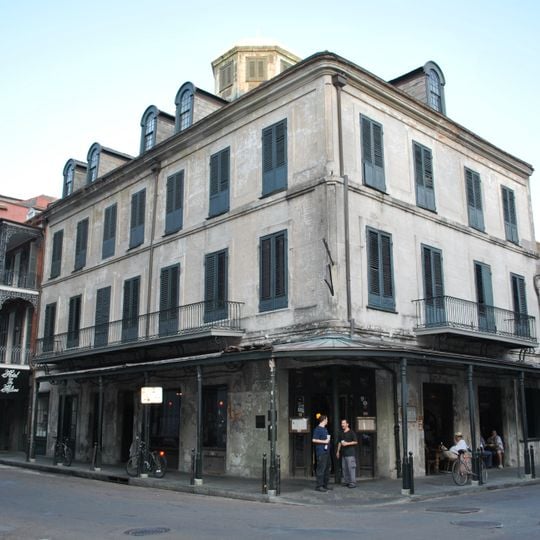 Napoleon House