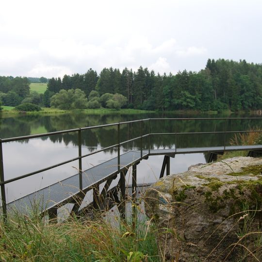Lávka před výtokem z Velkého Mastníku
